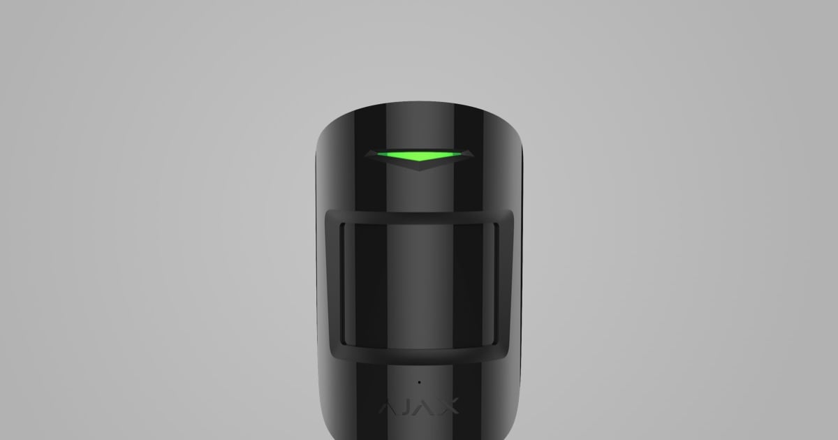 Ajax: original image for battery replacement. Follow the text and model in the source.