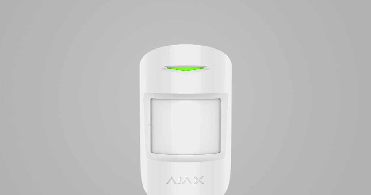 Ajax: original image for battery replacement. Follow the text and model in the source.